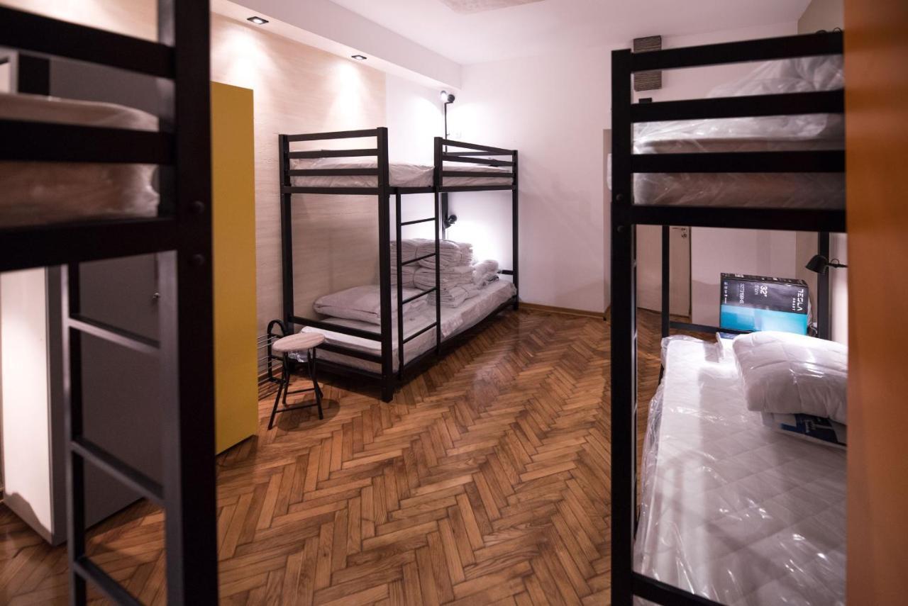 Hostel Evropa Niksic Luaran gambar