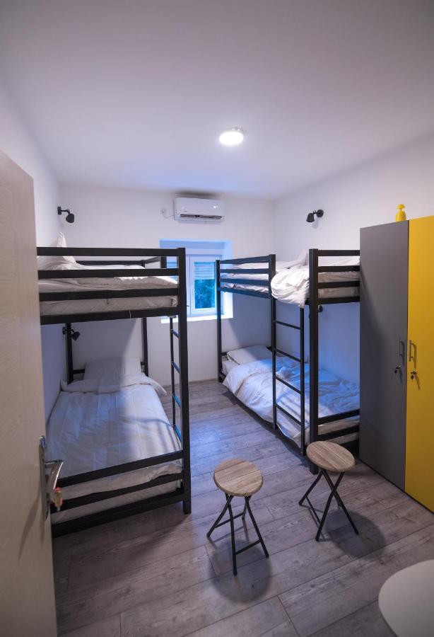 Hostel Evropa Niksic Luaran gambar